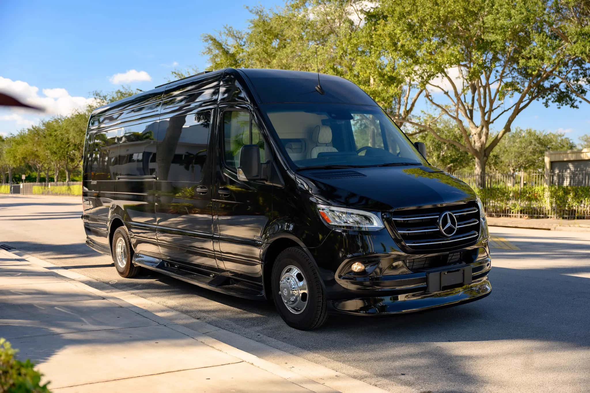 Sprinter lounge with lounge seating